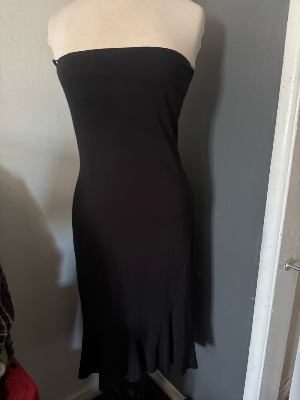 Cache Classic Strapless Black Midi Dress